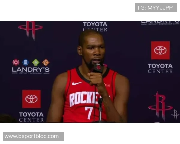 杜兰特盛赞申京与阿门默契配合展现完美同频状态