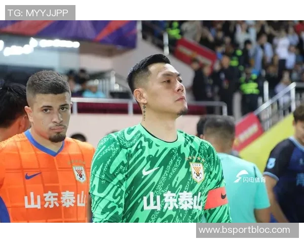 克雷桑精彩表现助力泰山队大胜对手5-1再添一城